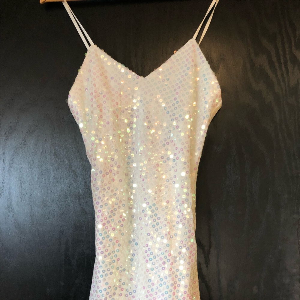 White mini sparkling dress
